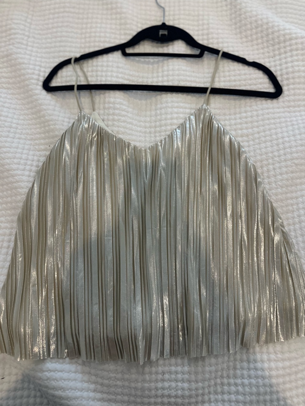 4SI3NNA Silver Metallic Pleated Spaghetti Strap Crop Top